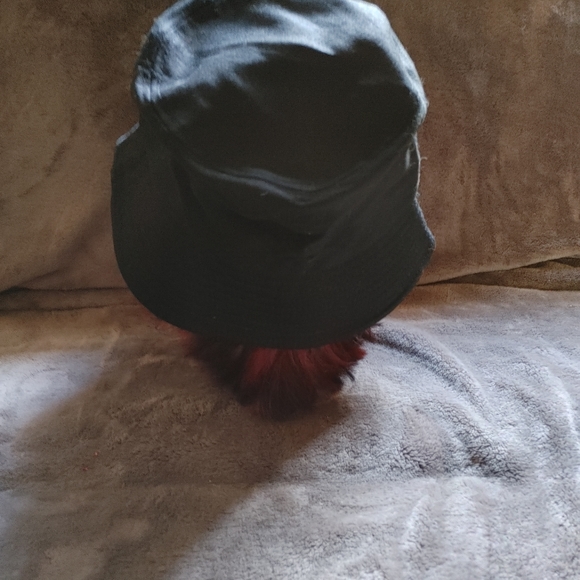 Bucket hat - Picture 2 of 3